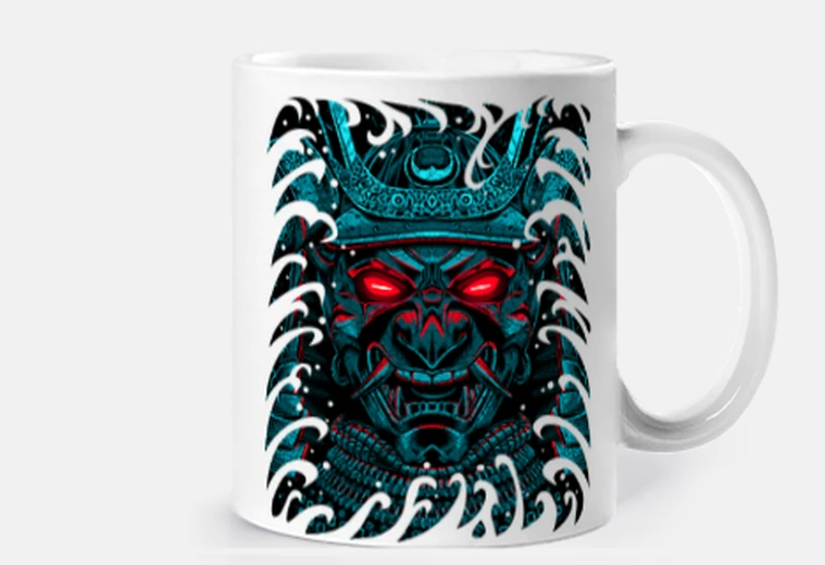 Taza Tatuaje de guerrero samurái en el océano