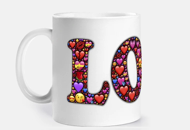 Taza taza, boho chic, amor escrito con emoticones de corazón