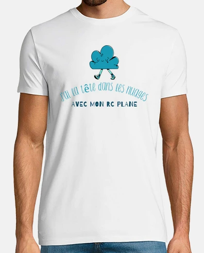 T-shirt testa tra le nuvole