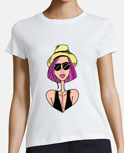 T-shirt trendy ragazza.