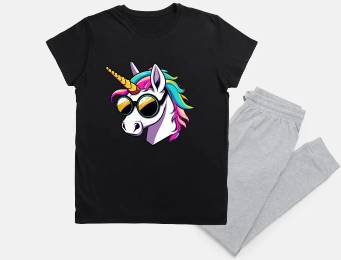 Pigiama trendy unicorno con occhiali da sun