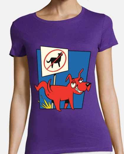 T-shirt vietato ai cani, cane che fa pipì.