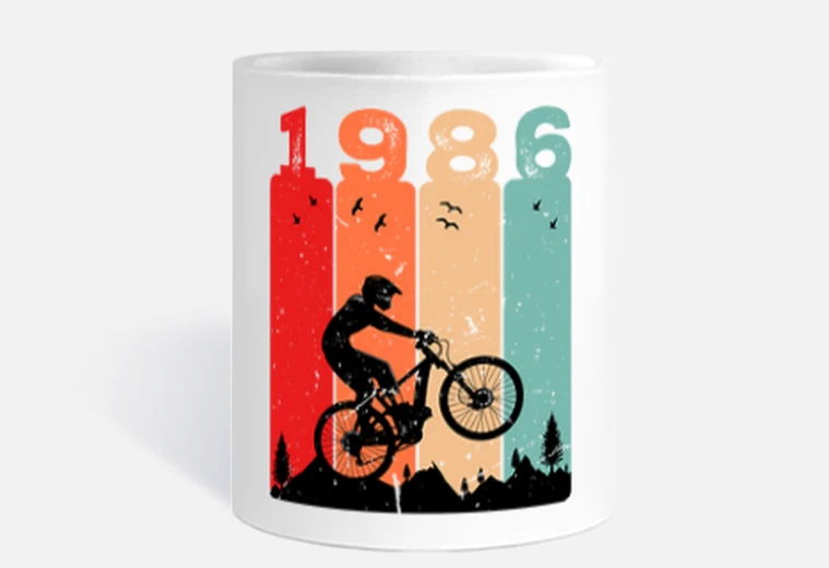 Tazza 20° Compleanno 311 Ml, Scritta 'Vintage To Be Perfected Since 2002', Design Nero E Bianco, Ceramica