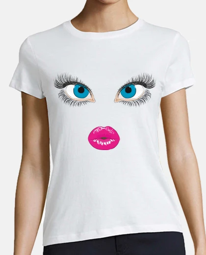 Tee-shirt visage / yeux bleus / lèvres